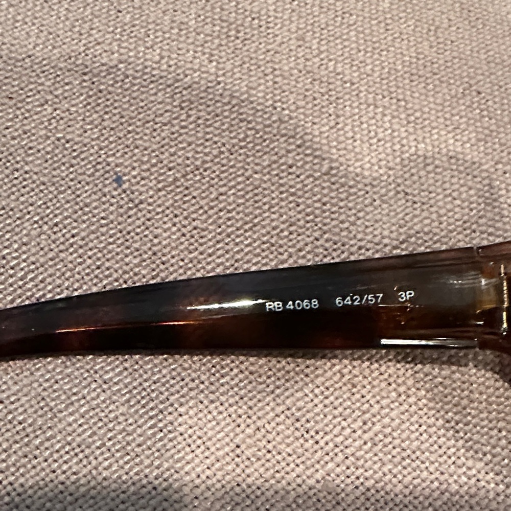 Ray-Ban Tortoise Shell Sunglasses - Picture 4 of 4